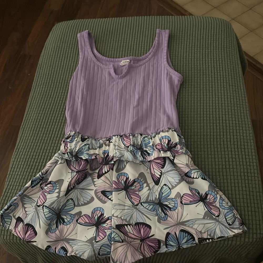 Girls butterfly romper! Size 8.